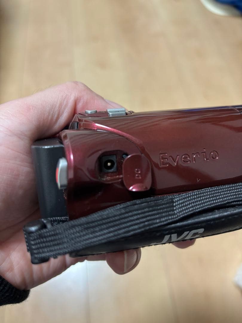 JVCケンウッド Everio GZ-HM190-R 動作品