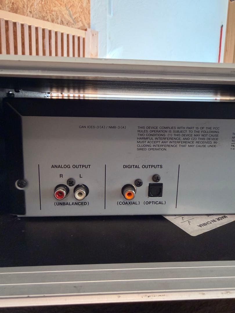 TASCAM CD-200iL CDプレーヤー