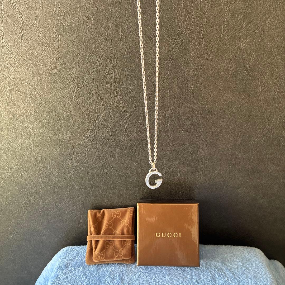 Gucciネックレス シルバー小傷はありますが全体的にきれいな状態です