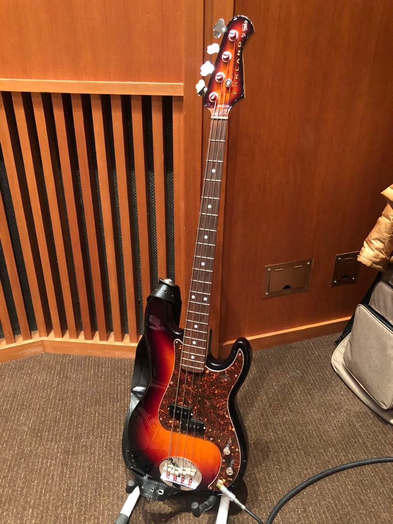 ベース LAKLAND SK-464 Hinatch precision bass