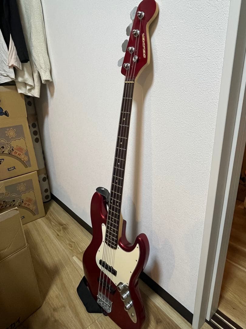 SELDERエレキベース