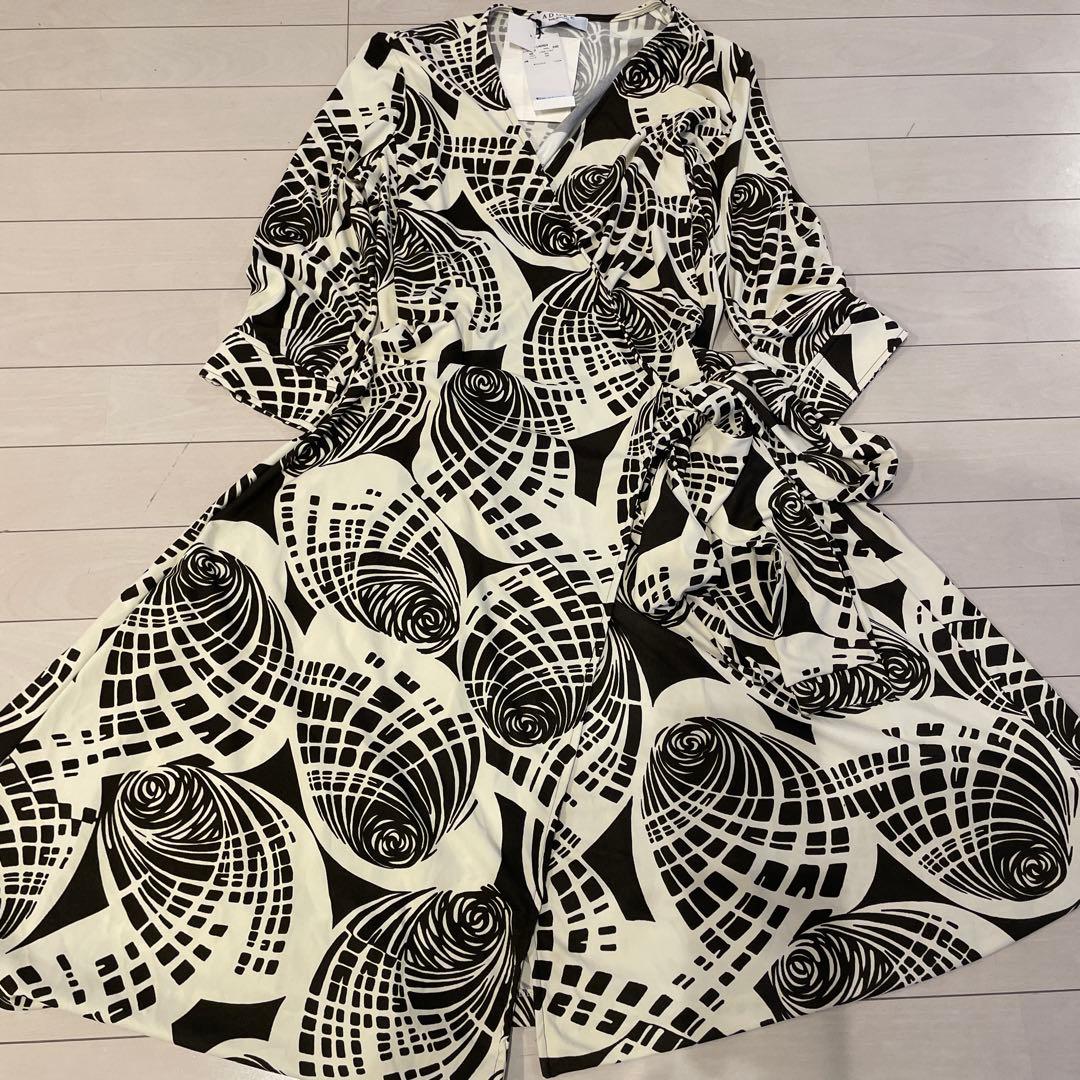 美品❤️ADORE アドーア 総柄 カシュクール ロングワンピース 膝丈38M