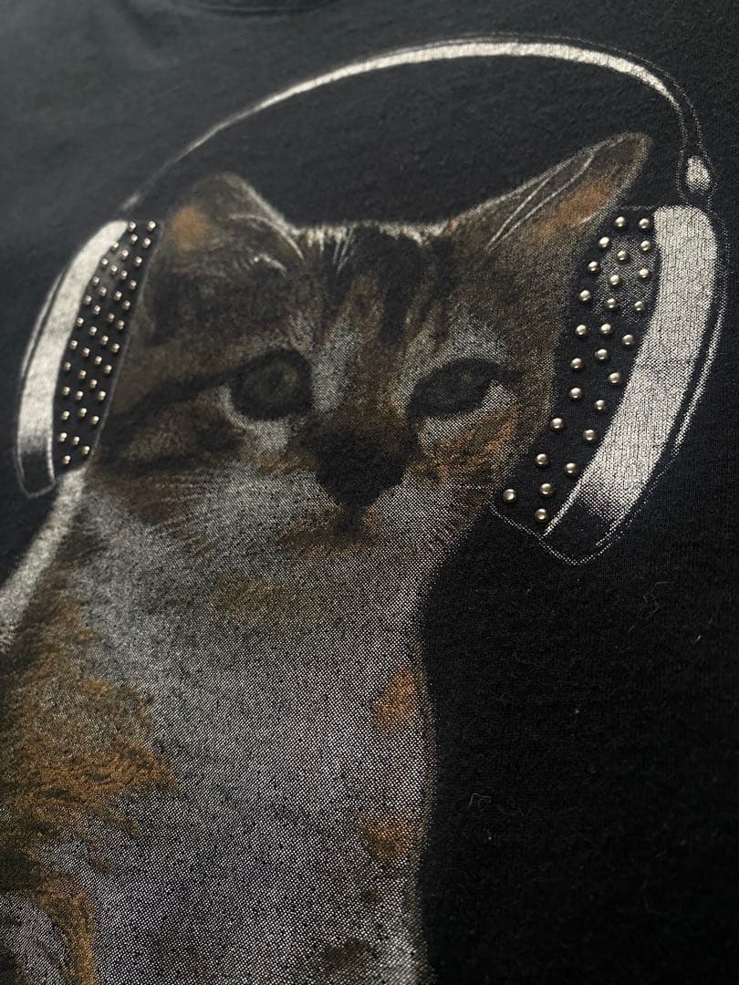 SWAG DJ猫Tシャツ　スタッズ付き