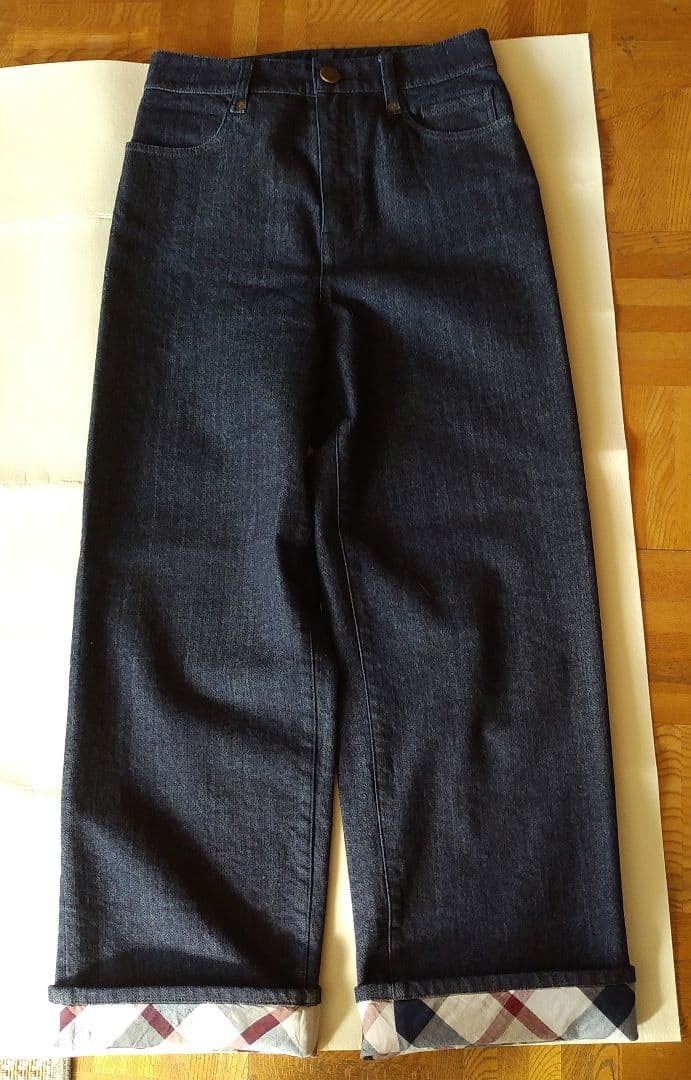 ブルーレーベルクレストブリッジストレッチストレートデニムパンツ