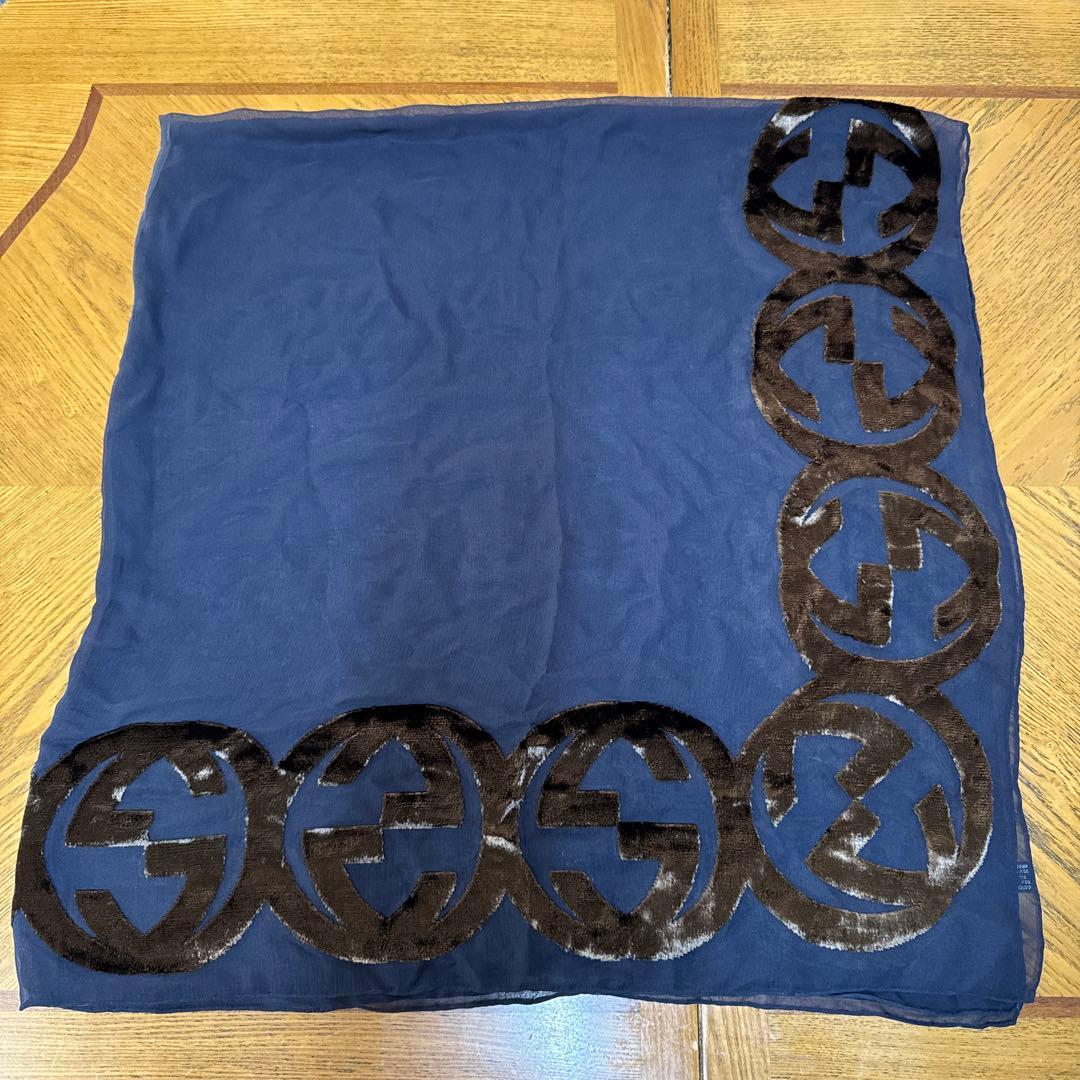 GUCCI ネイビー ストール ロゴ入り