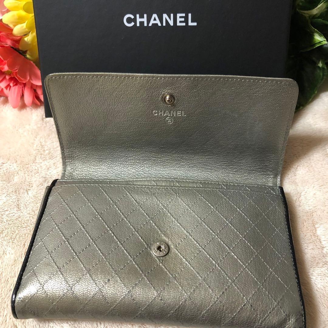 CHANEL シャネル　ビコローレ　二つ折り財布　ココマーク　シャンパンシルバー