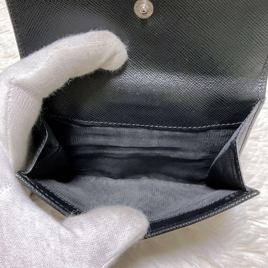 ♡美品♡PRADA プラダ 二つ折り財布 サフィアーノレザー 三角ロゴ ブラック