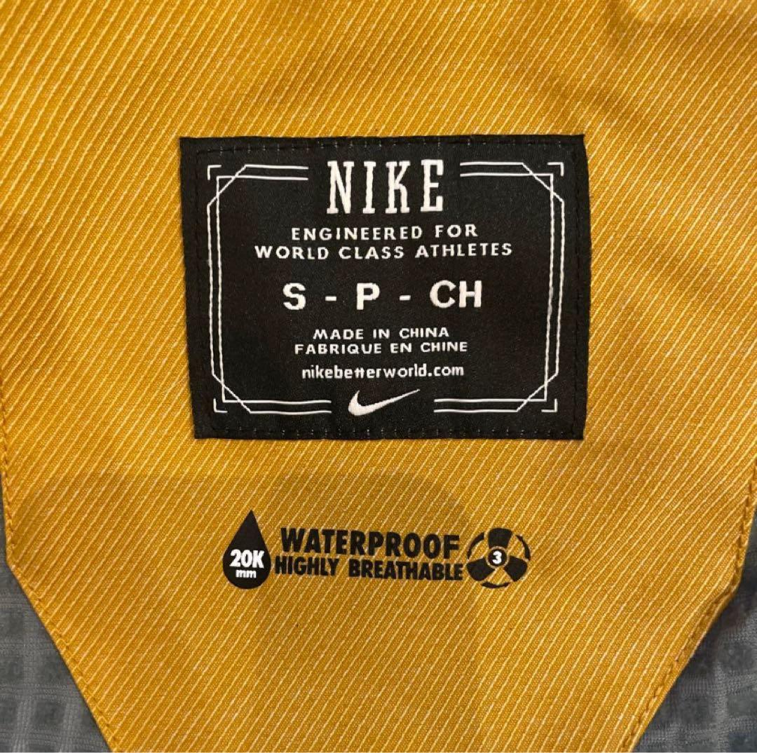 NIKE SB ナイキスノーボーディング　ウェア　スノーボード　スキージャケット