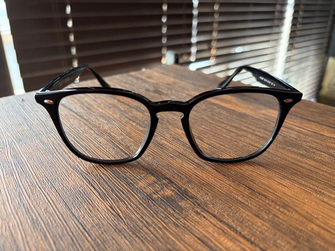 Ray-Ban RB 4258 サングラス