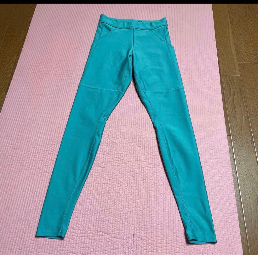 alo yogaターコイズ レギンス