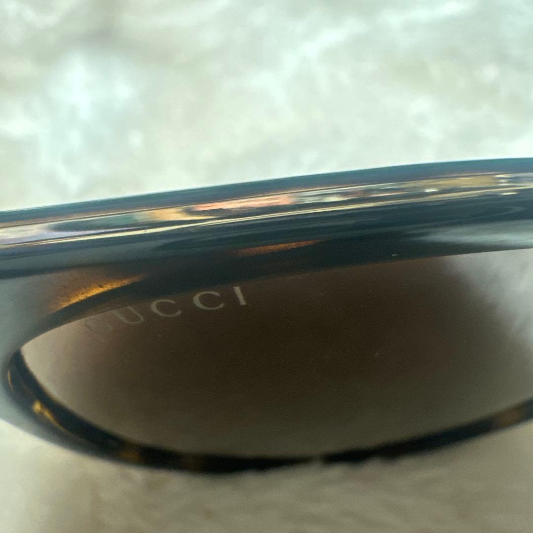 GUCCI キャットアイ サングラス ブラック