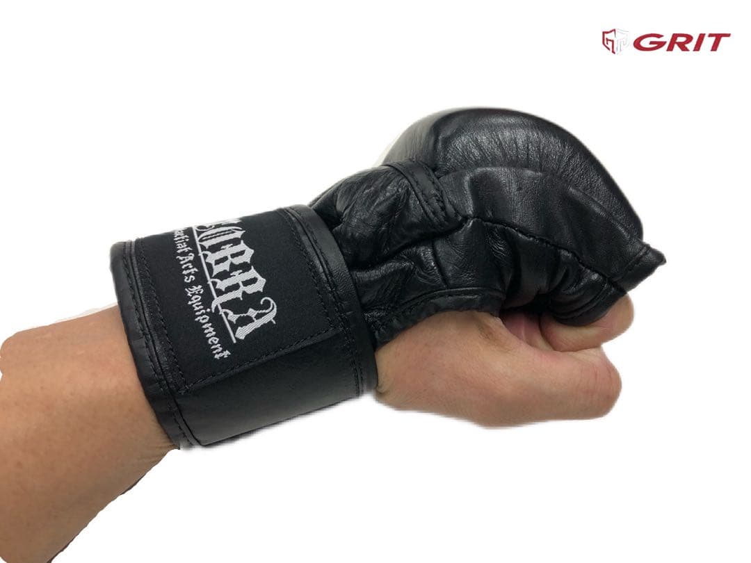Fighting NEXUS COBRA MMAグローブ