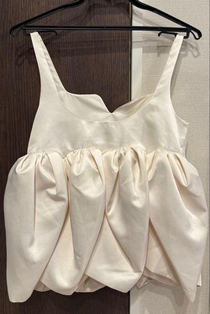 Bibiy. ビビィ BIANCA TOP IVORY アイボリー
