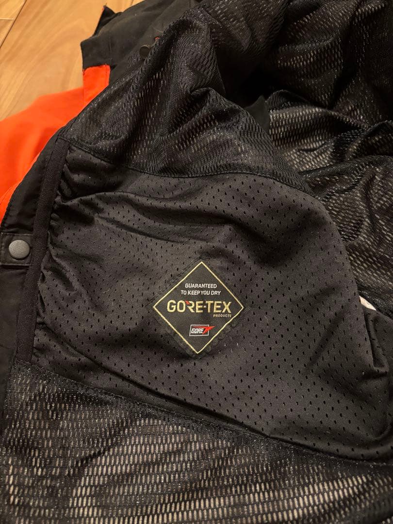 VOLCOM GORE-TEX ゴアテックス　オレンジジャケット