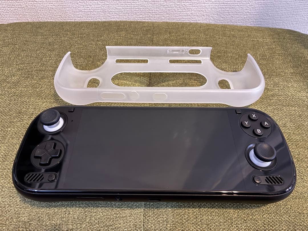 ほぼ新品AYN ODIN3 黒8G TPUシェル付き
