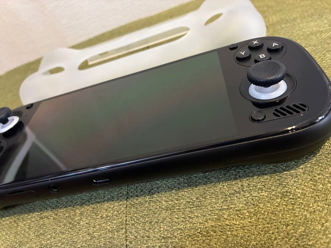 ほぼ新品AYN ODIN3 黒8G TPUシェル付き