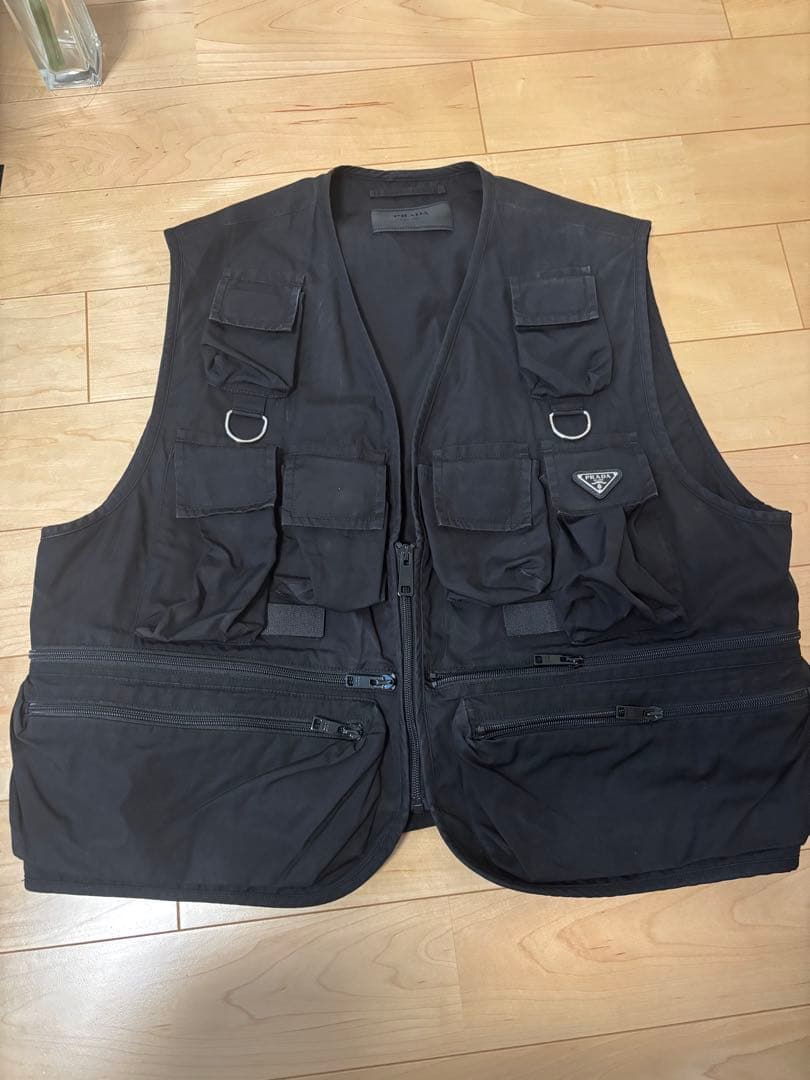 P*様 PRADA 24ss ベスト