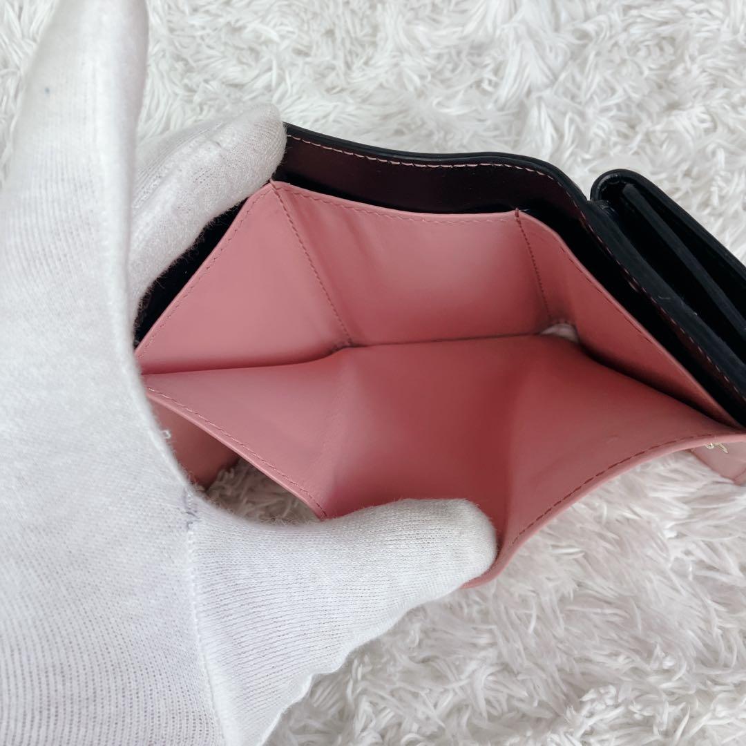 美品✨ミュウミュウ　折り財布　マドラス　リボン　レザー　バイカラー　黒　ピンク