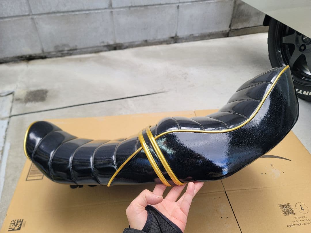 GSX400 インパルス GK79A GK7CA ちょび3段シート アンコ抜き