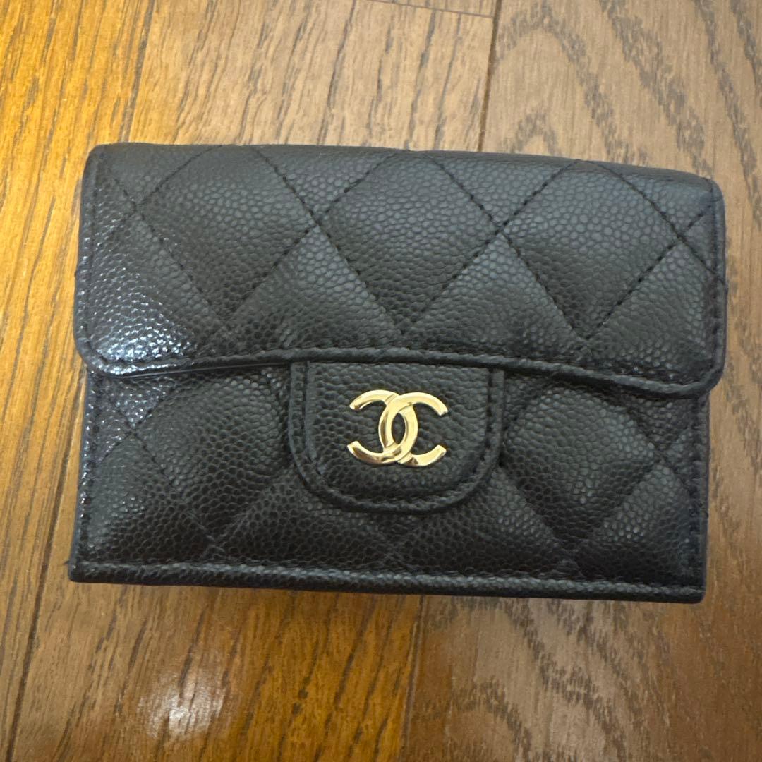 じゅりぃ　　 CHANEL マトラッセ三つ折り財布　未使用級