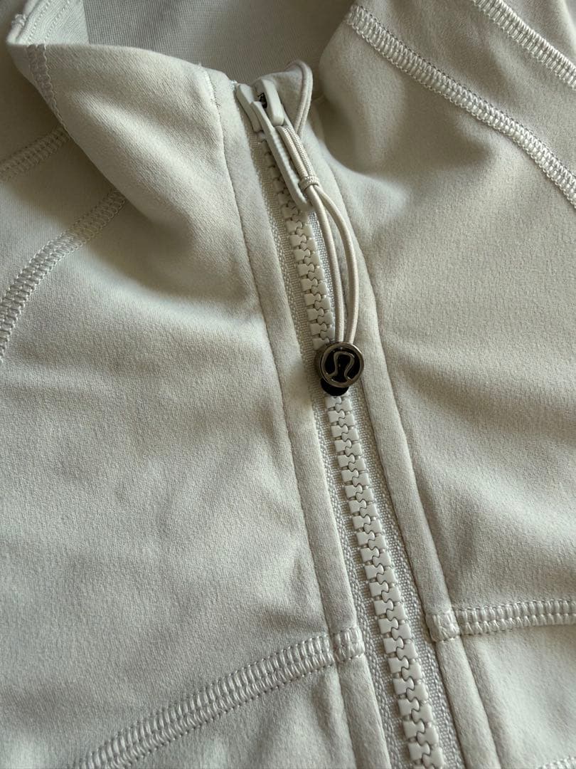 Lululemon Define ジャケット　サイズ6
