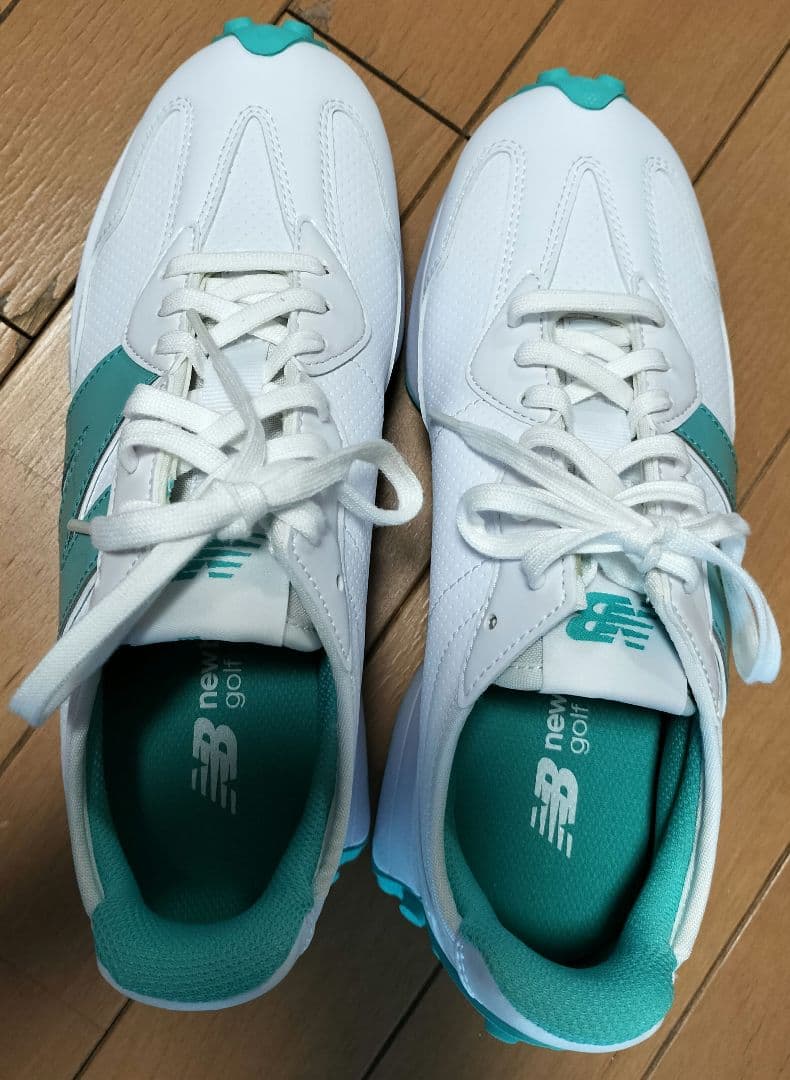 ほぼ未使用 超美品 New Balance ゴルフシューズ 24.0