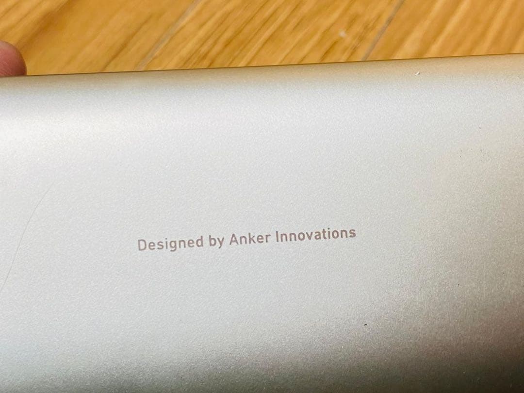 ANKER ブラック/シルバー スマホパワーバンク A1336
