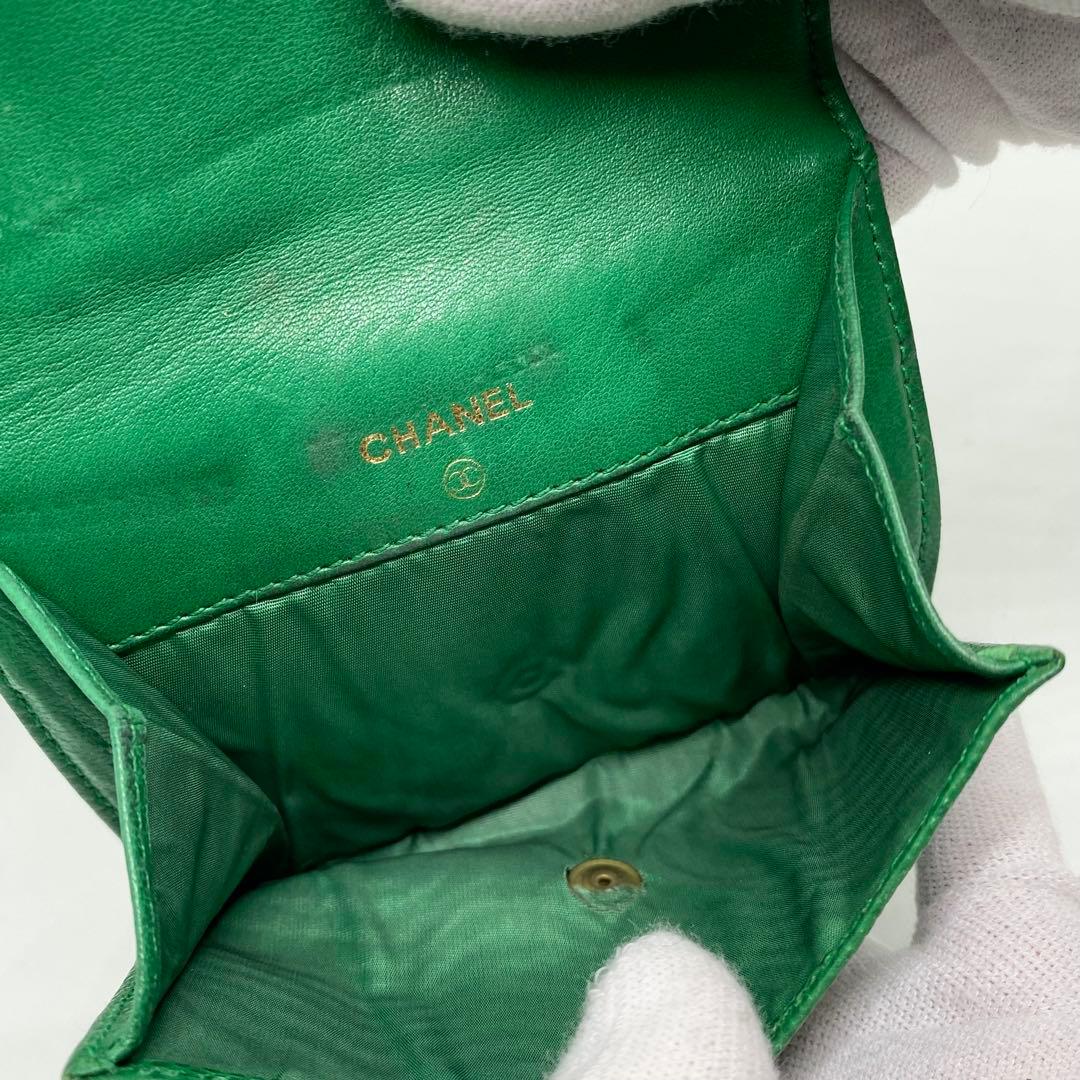 【希少カラー】CHANEL デカココ 折り財布 キャビアスキン グリーン