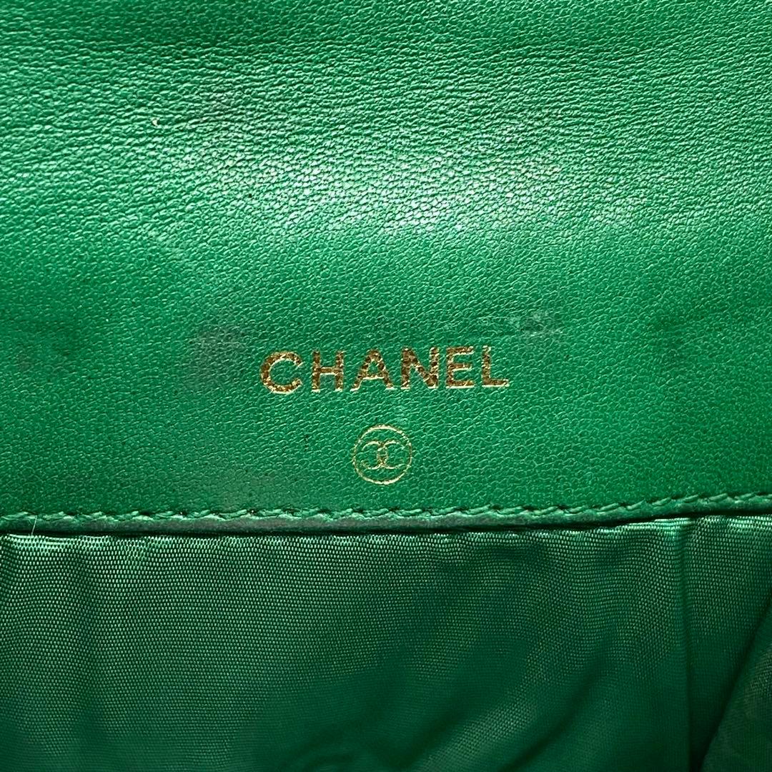 【希少カラー】CHANEL デカココ 折り財布 キャビアスキン グリーン