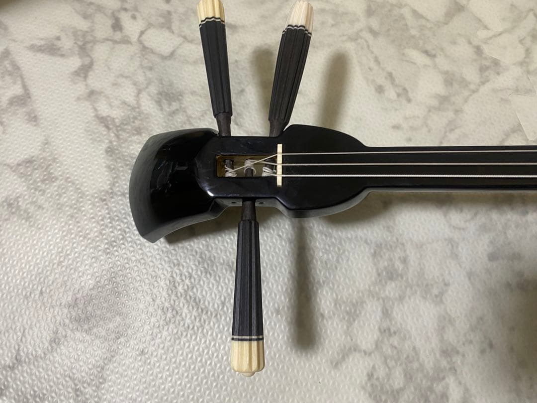 【美品】沖縄三線 人工皮 蛇柄 人工三線へび柄 楽器 民族楽器　パイソン　琉球