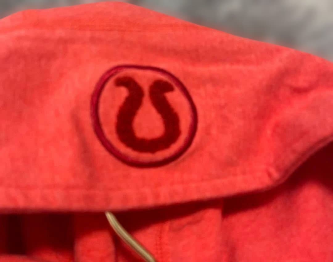 lululemon athletica 　パーカー