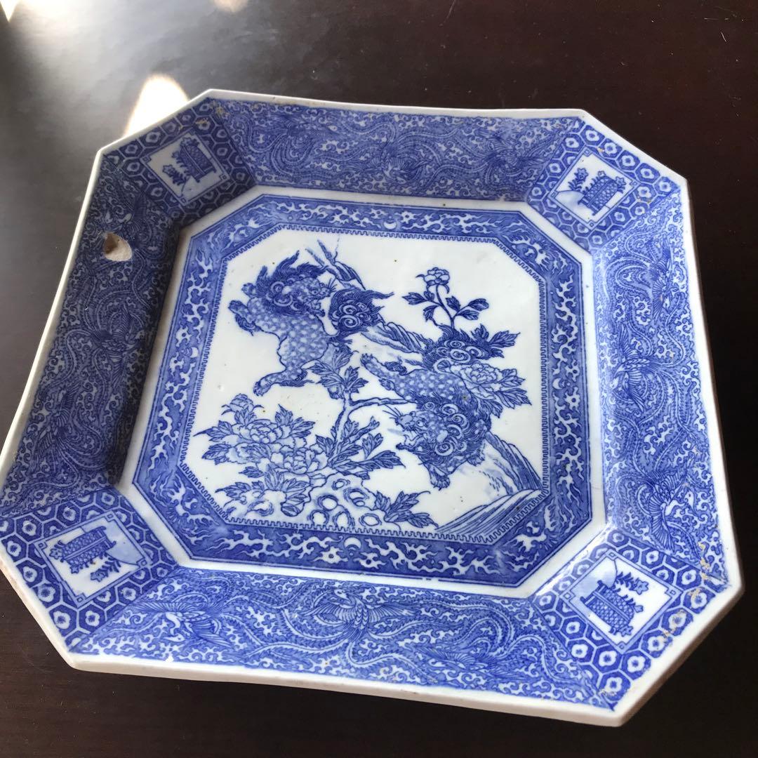 美品　陶器　年代物　八角絵皿　丁寧に描かれた獅子や牡丹の絵柄が素敵な　古道具