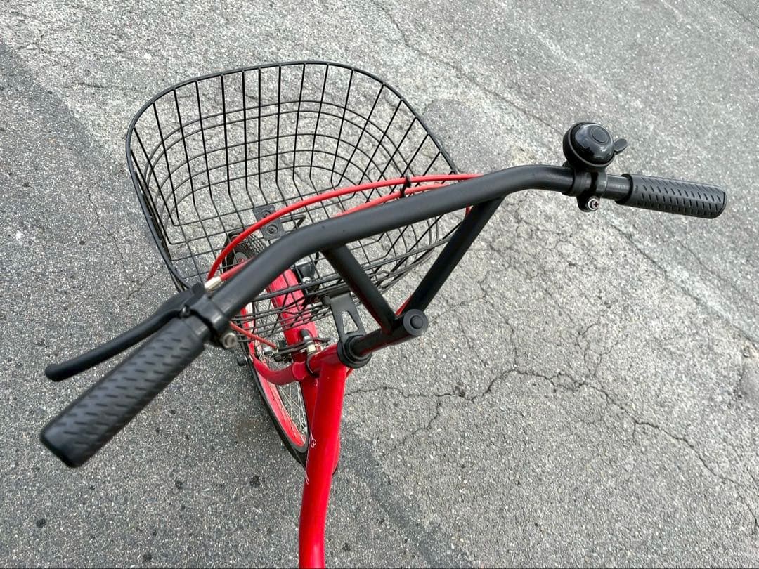 coccinelle 自転車 赤 レトロ おしゃれ コンパクト車【引き取り】