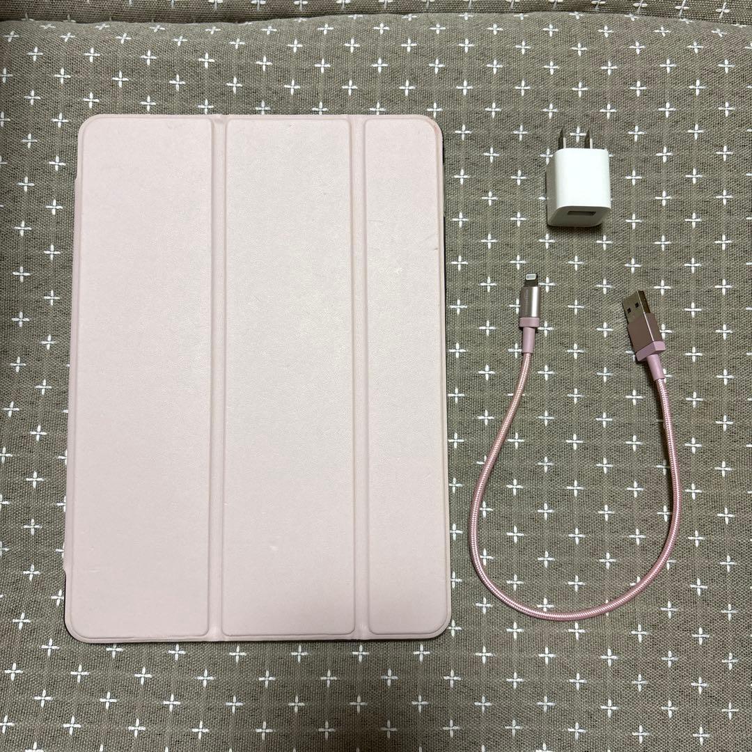 iPad Air 第2世代(64GB/Wi-Fiモデル/シルバー/本体のみ)