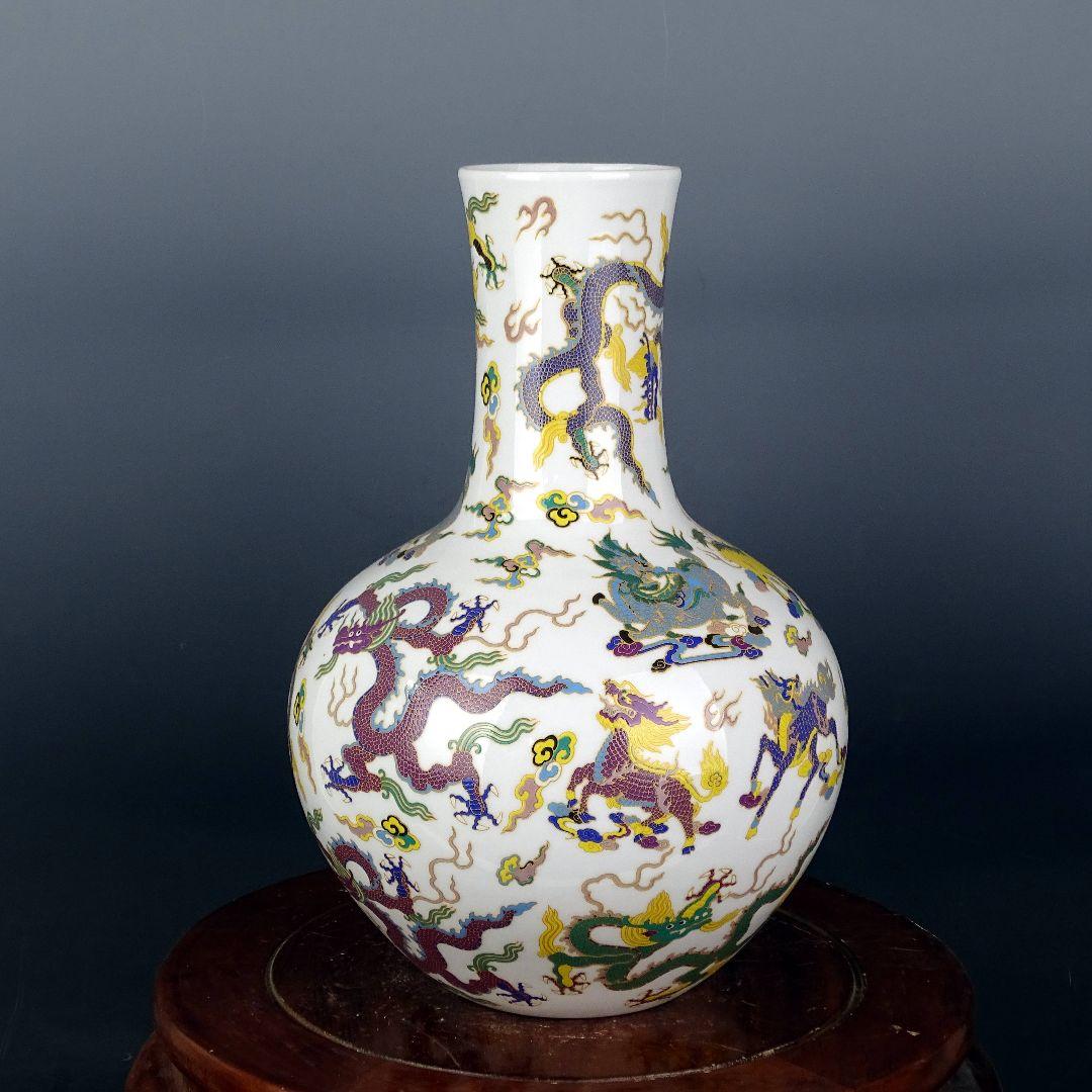 清乾隆粉彩竜紋天球瓶 景徳鎮 陶磁器 装飾品 現代工芸品 美術品 置物