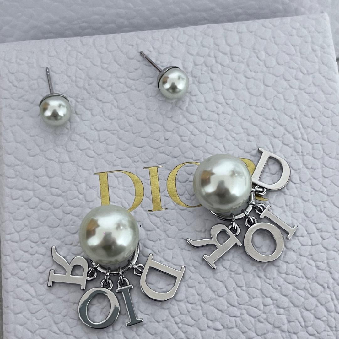 Christian Dior ピアス　トライバル　パール　ストーン