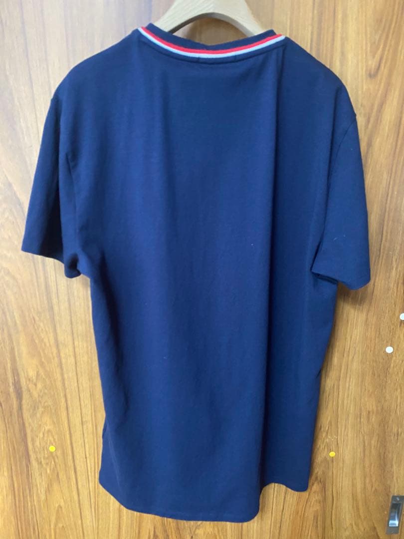 moncler モンクレール　Vネック　Tシャツ　M 現状品