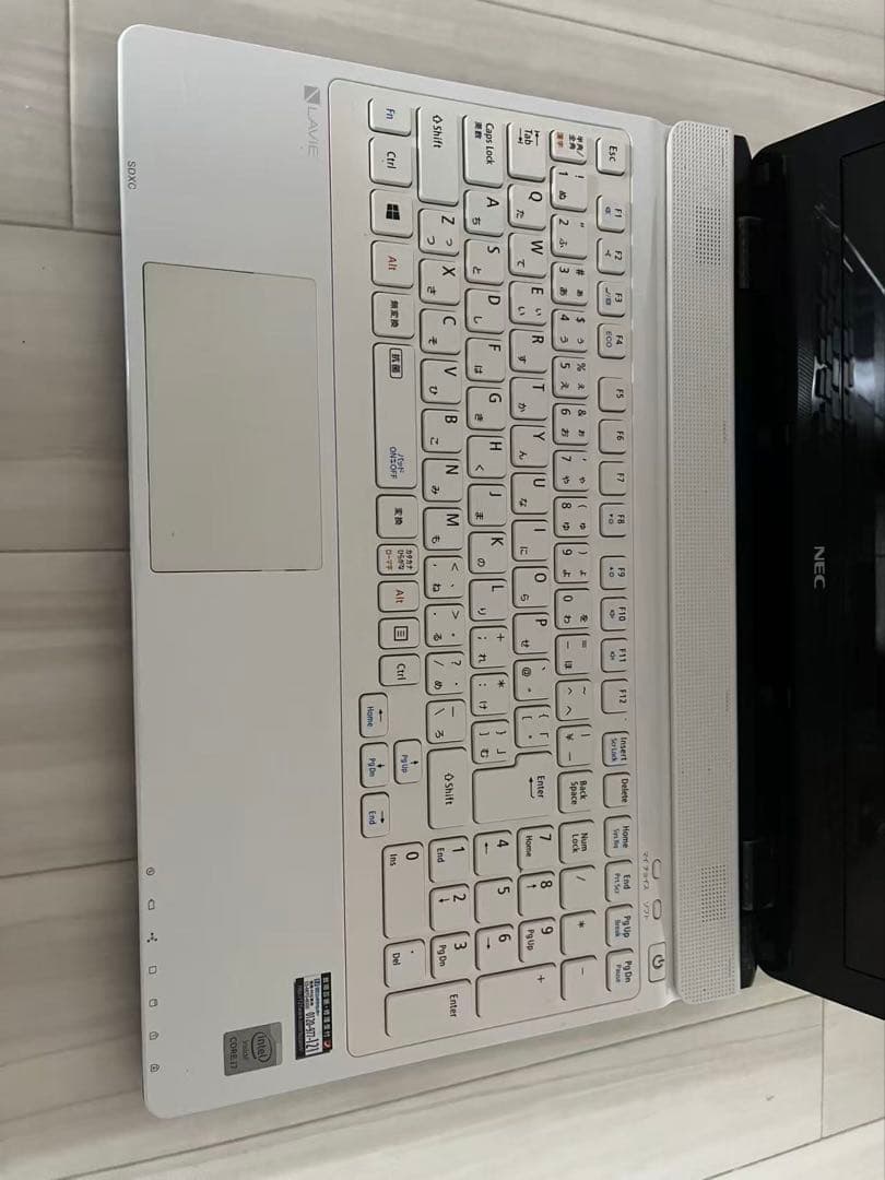 ノートパソコン【NEC LaVie】PC-NS700BAW-KS