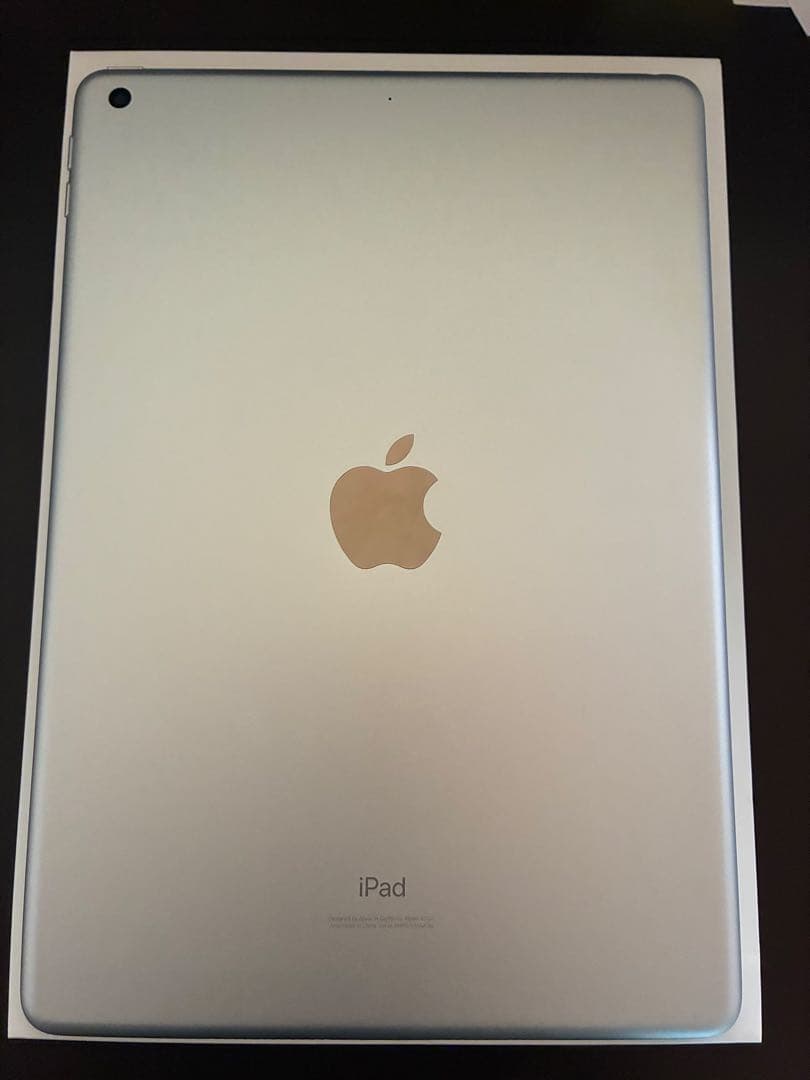 ト*ト様 美品iPad第7世代　箱あり　32GB Wi-Fiモデル　シルバー