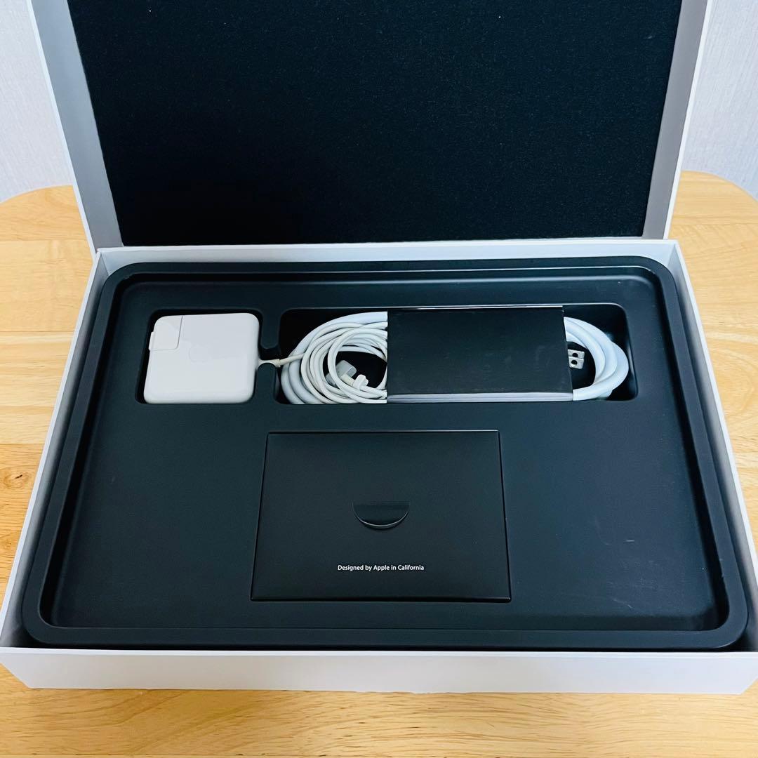 moe.さま専用 MacBookAir13インチA1466 初期化済み　箱あり