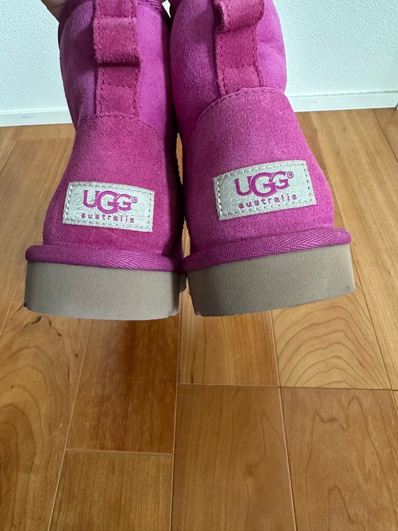 【新品・美品】UGG クラシックミニ ピンク　JP24 USA7