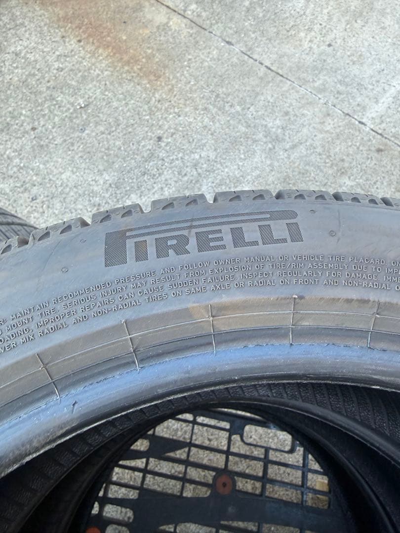 ピレリ 2025年製 タイヤ4本 バリ山 225/45R18