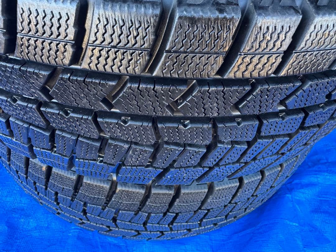 175/60R16 82QダンロップウインターMAXX ＷＭ年式20冬4本セット