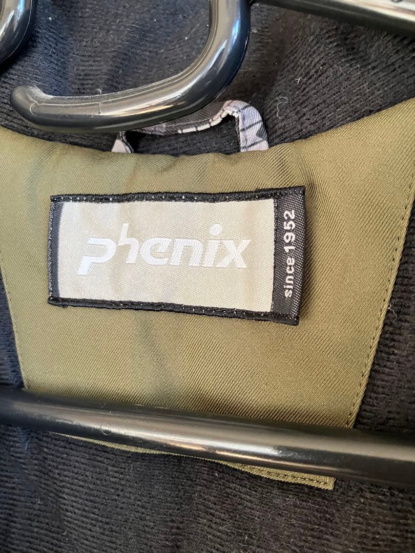 Phenix 子ども用スキーウェアセット オリーブグリーン 迷彩 140
