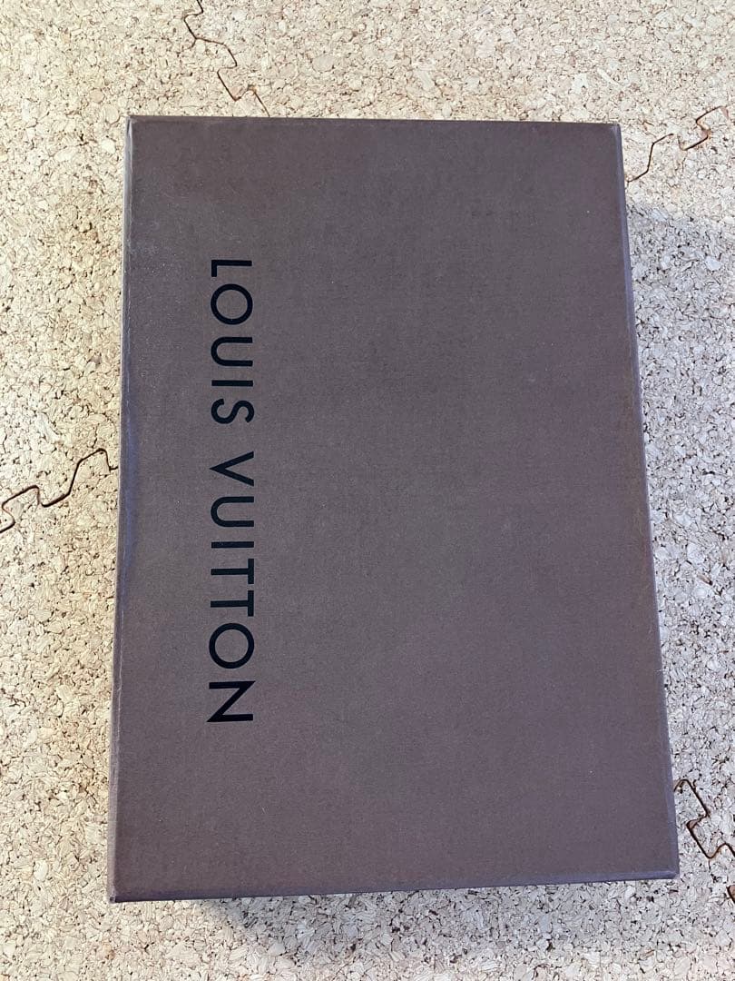 LOUIS VUITTON レッド ストール　シルクウール