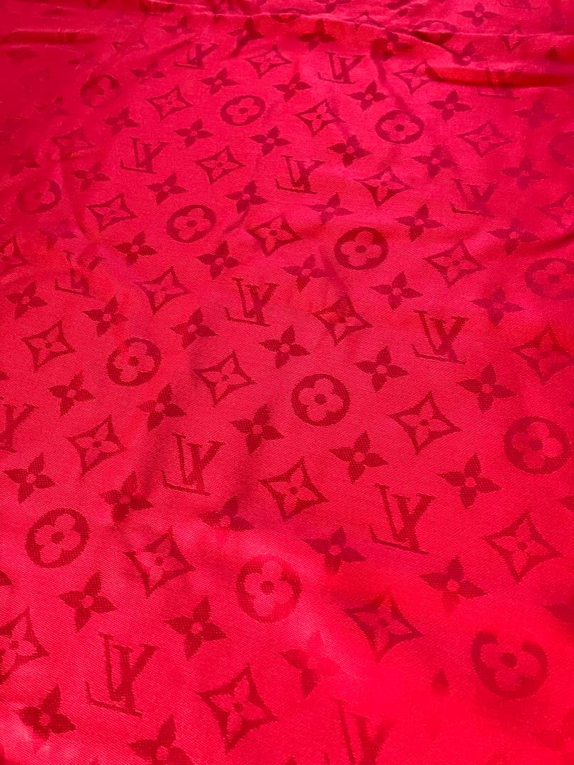 LOUIS VUITTON レッド ストール　シルクウール