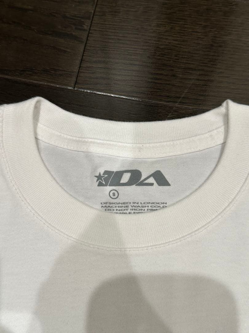IDA ホワイト Tシャツ EUデザイン