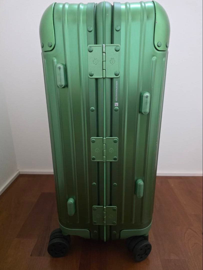 【美品】限定カラー RIMOWA エメラルドグリーン 35L 機内持ち込み可
