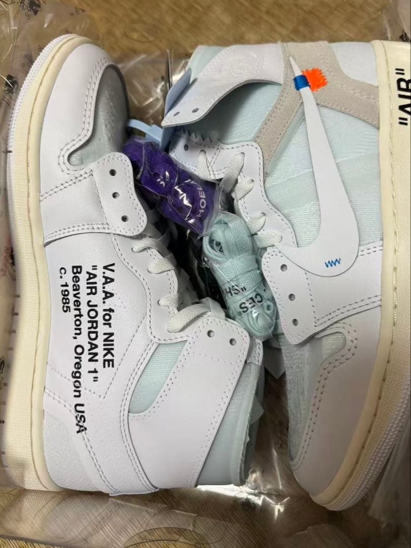 靴 Nike Air Jordan 1 High OG x V.A.A.