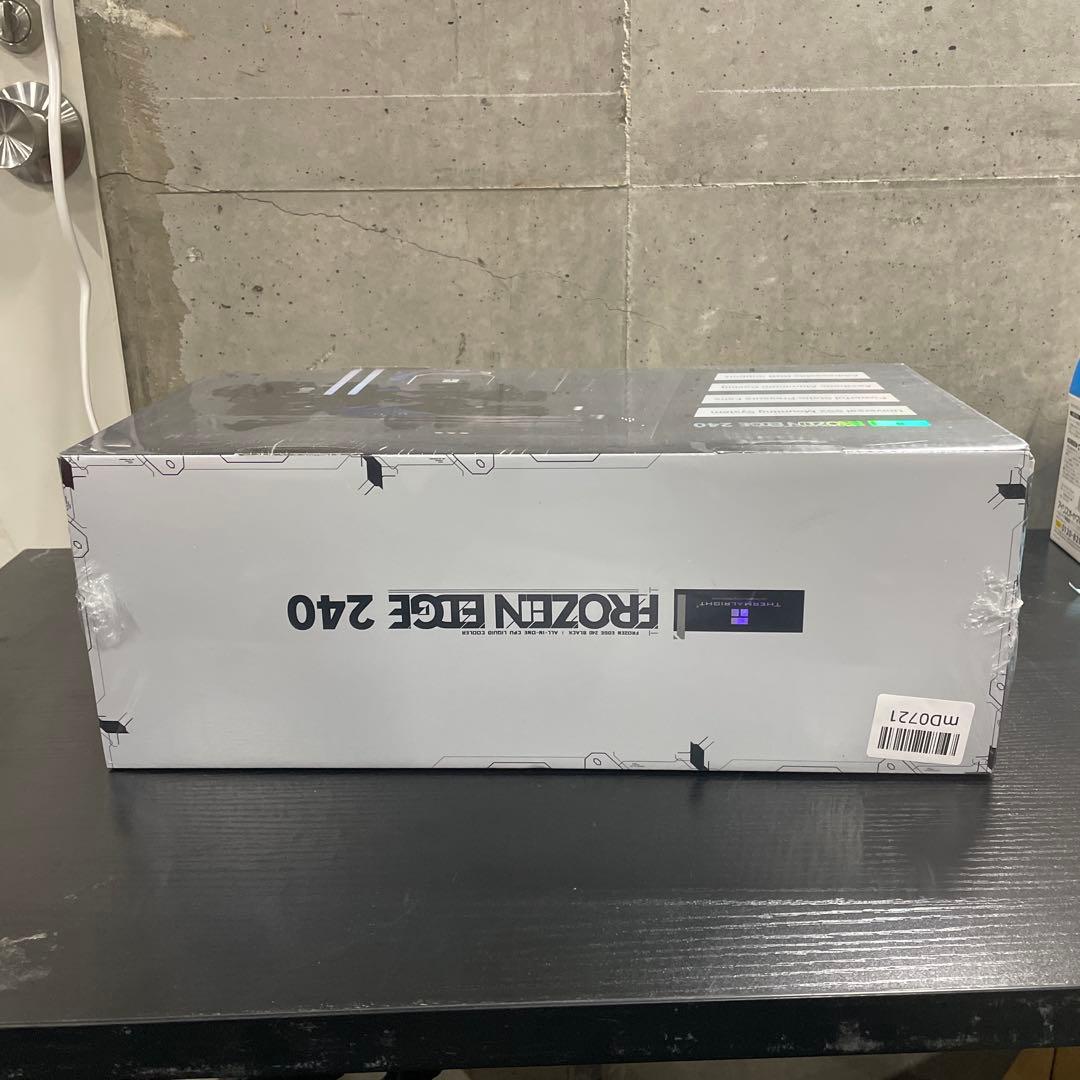 PC用ファン・クーラー THERMALRIGHT Frozen Edge 240 Black